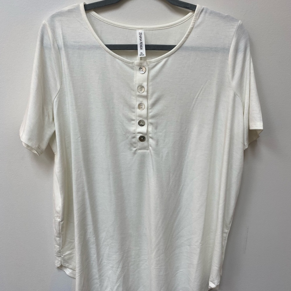 Button down Tshirt XL like new